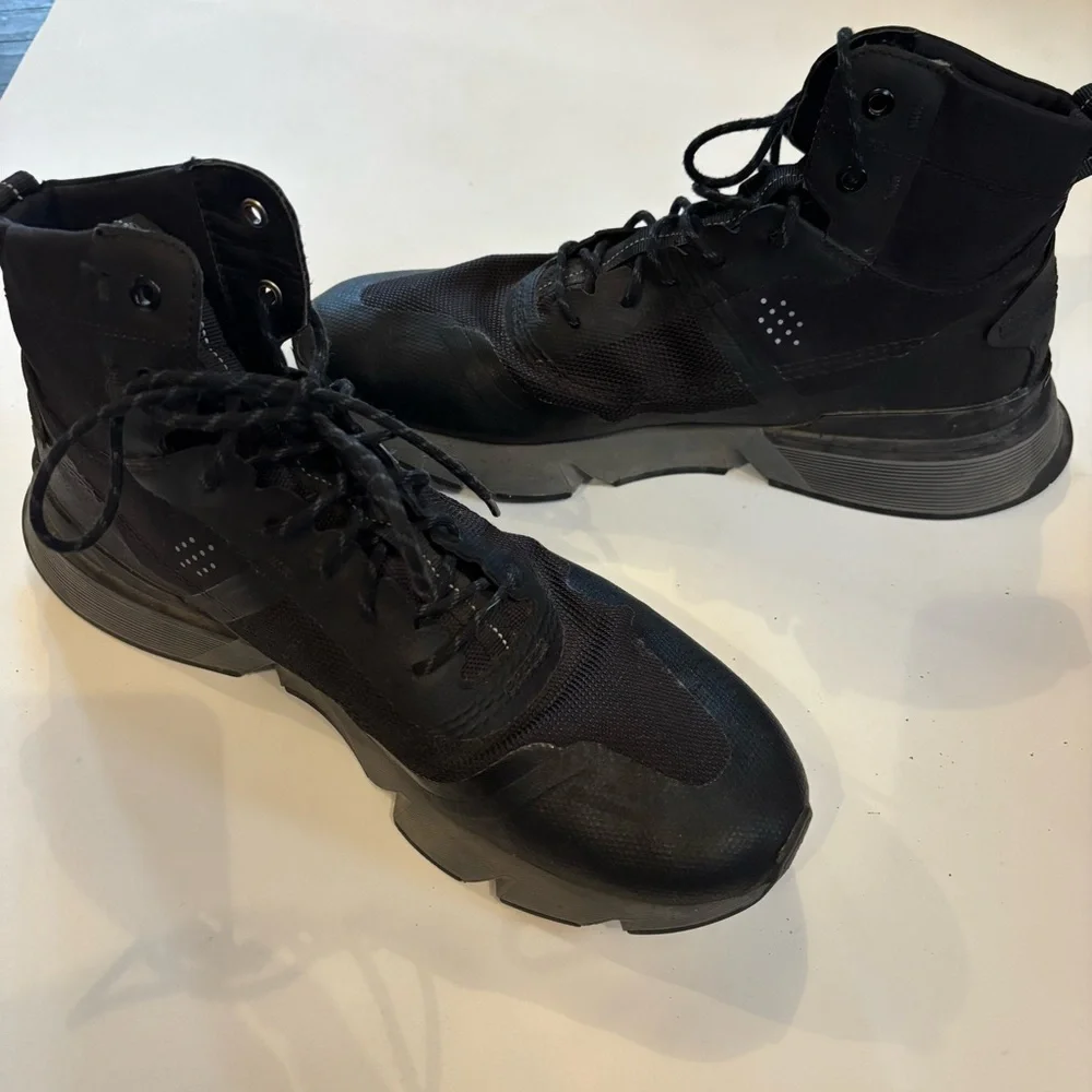 SOREL Men's Sneaker Boot 10.5 Kinetic Rush Waterproof Black